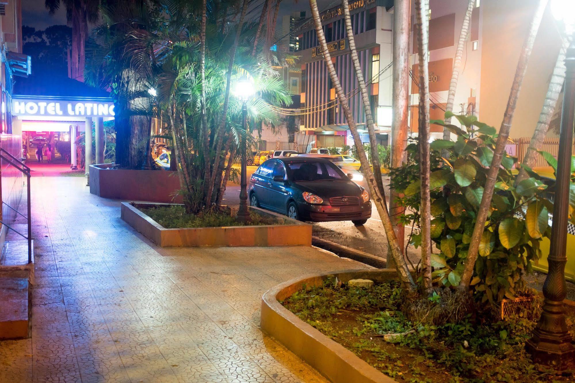 Hotel Latino Panama Stadt Exterior foto